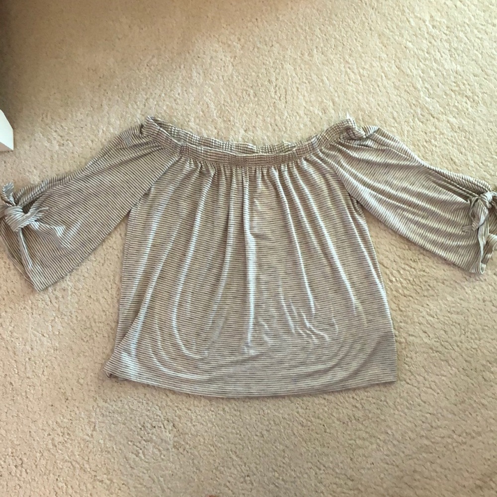 Brand New!! Women’s off the shoulder top